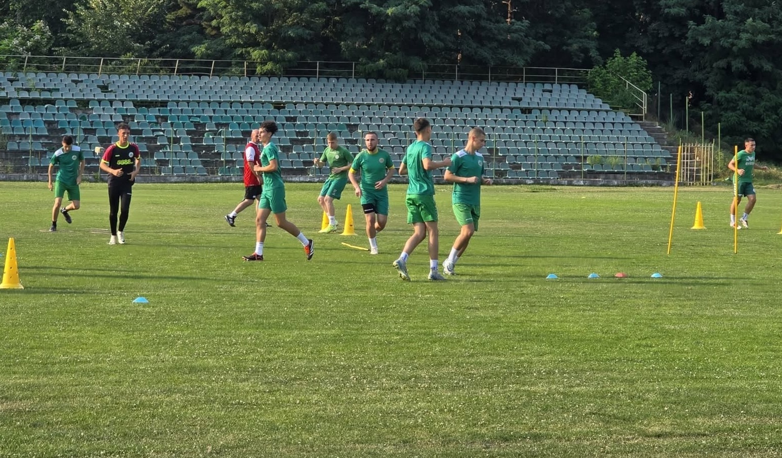 Пирин (Гоце Делчев) стартира новия сезон в неделя! Иван Макриев аут за дълго заради херния